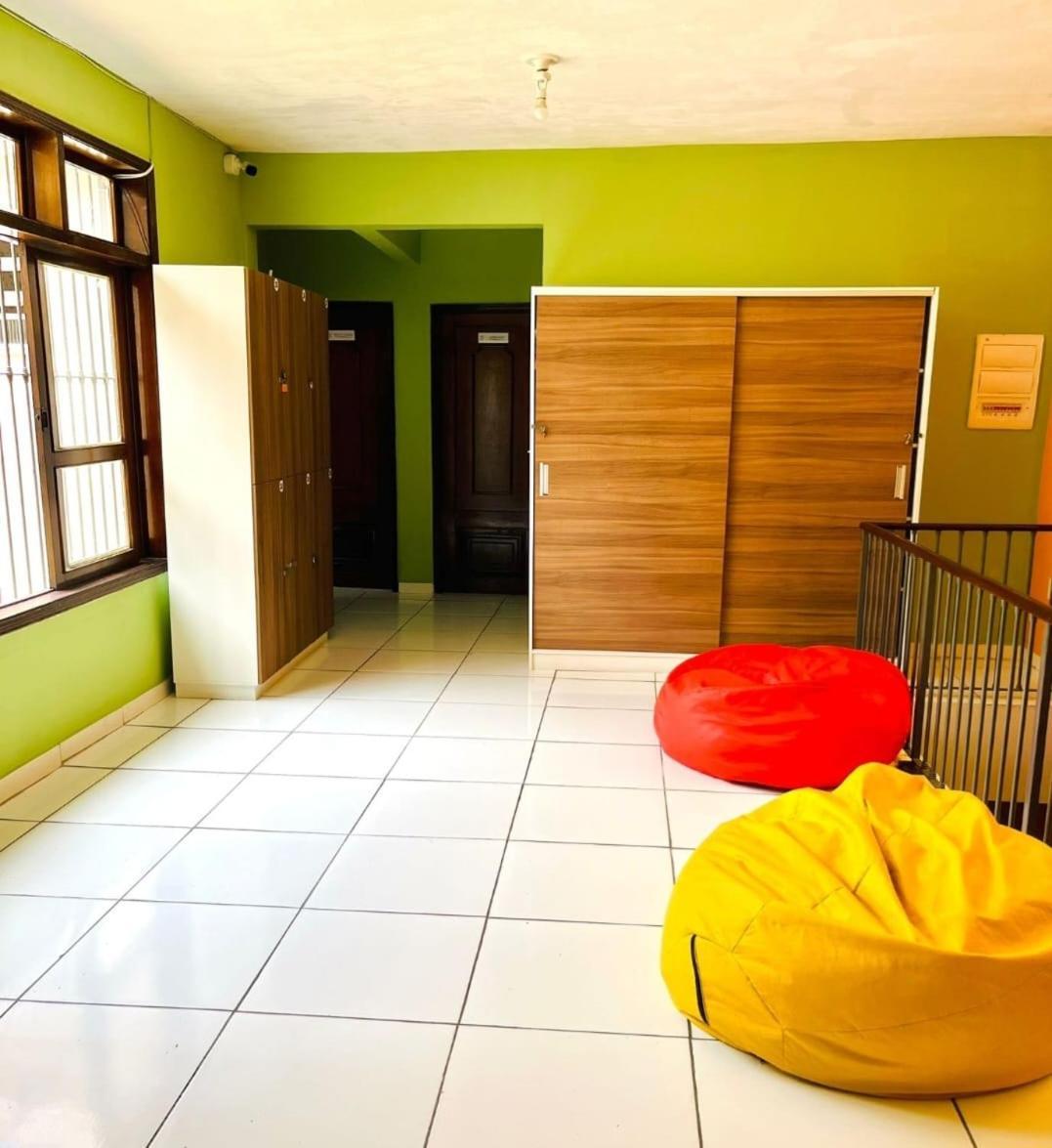 Hostel Estacao Maracana ริโอเดจาเนโร ภายนอก รูปภาพ
